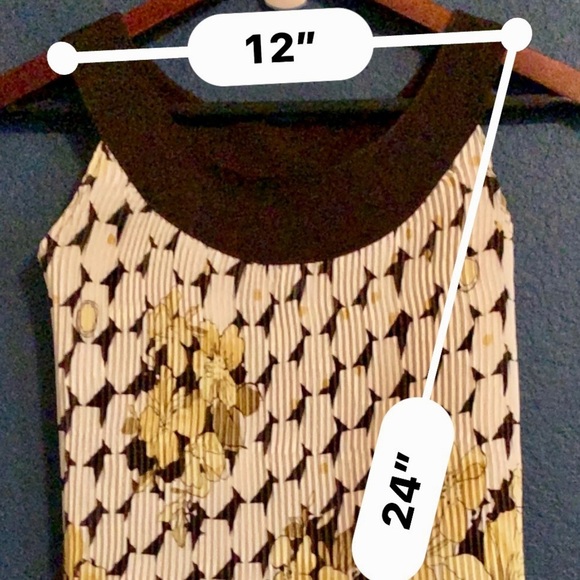 Serenade New York Accordion Pleated Blou… - Picture 2 of 8